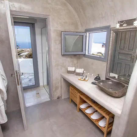 Villa Compass Oia